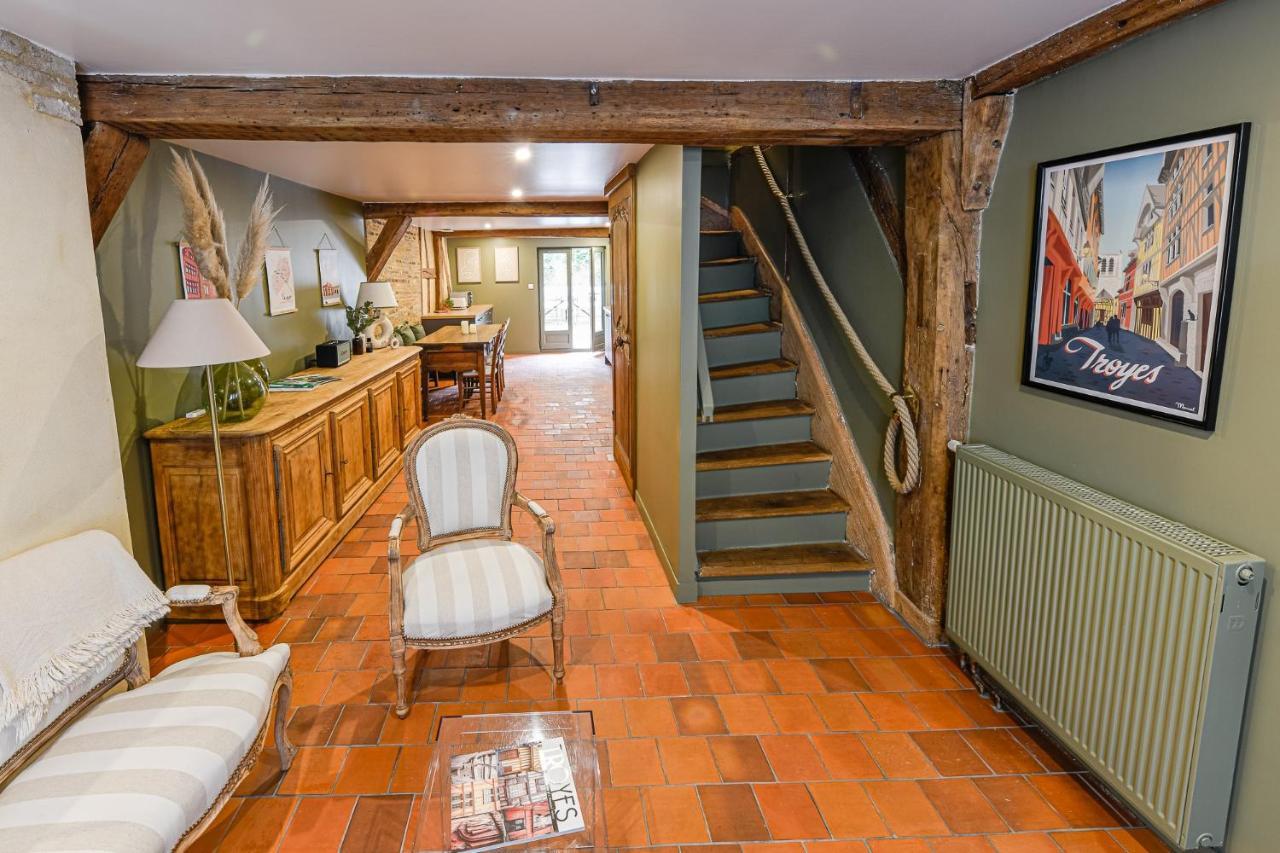 Holiday home Maison Simart *